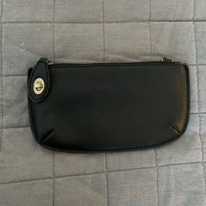 Lock/Latch Wallet Clutch